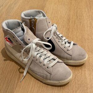 Nike Men's Beige and Black High-Top Sneakers
